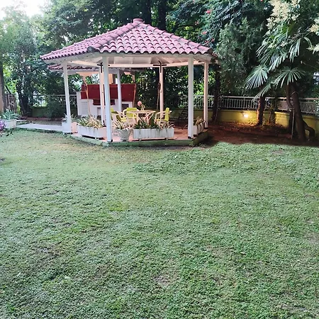 Daire Garden House